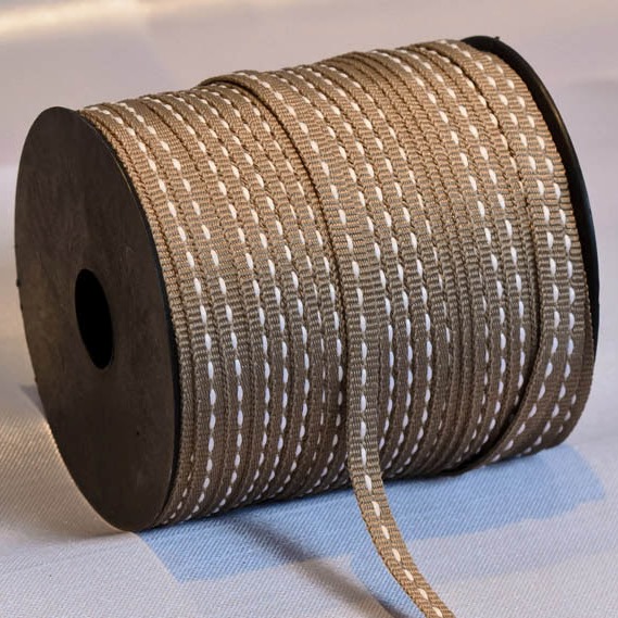 סרט תפר 0.6 ס"מ - בז' כהה
